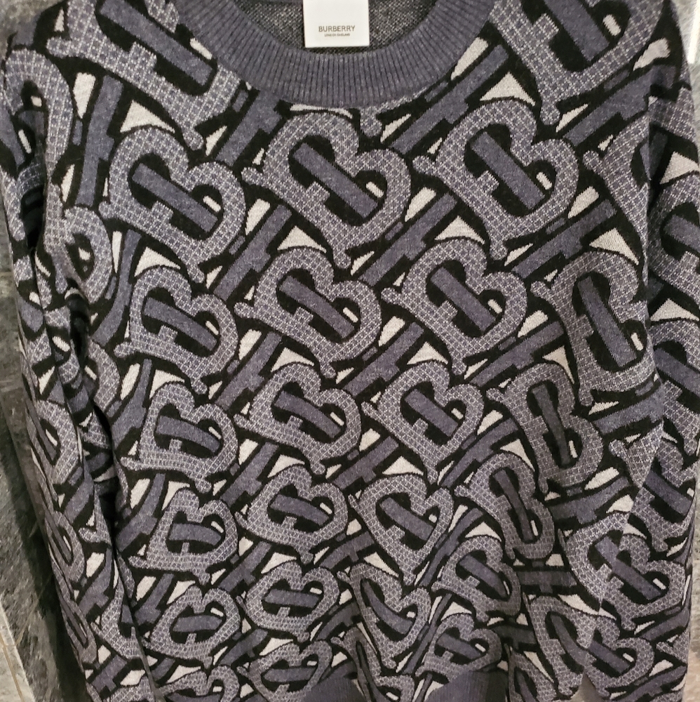 Burberry cashmere/wool blend sweater